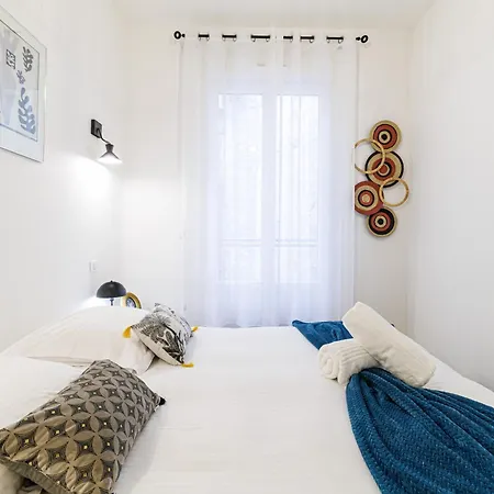 Chic & Cozy 2 Bdr Heart Of The Old Town Nice